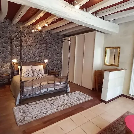 Villa Le Logis De La Tour à Loudun Extérieur photo